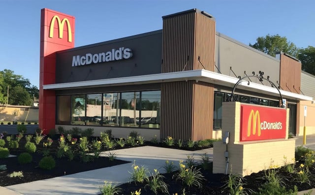 KOBNI HAMBURGER Najmanje jedna osoba umrla, 10 otrovano nakon obroka u McDonaldsu