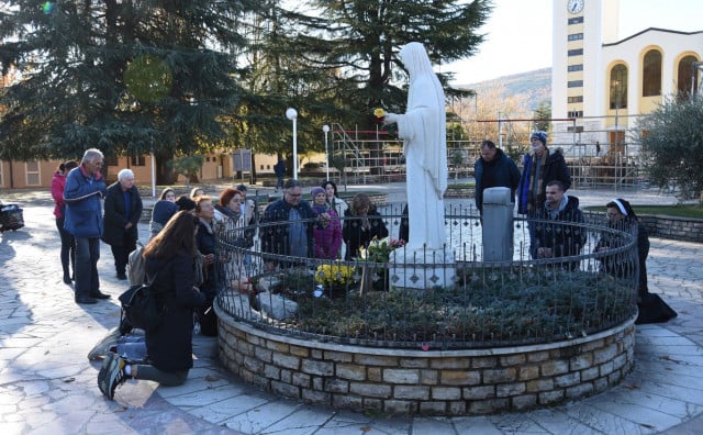 SPOMEN FRA SLAVKU BARBARIĆU Hodočašće od njegove rodne kuće do groblja Kovačica u Međugorju