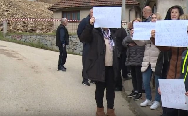 ŽIVOT UZ TRASU AUTOCESTE 'Boga molimo da ne padne kiša, ponovit će se Jablanica'