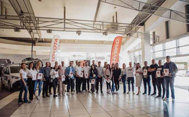 Toyota hibridna škola by Auto Nuić