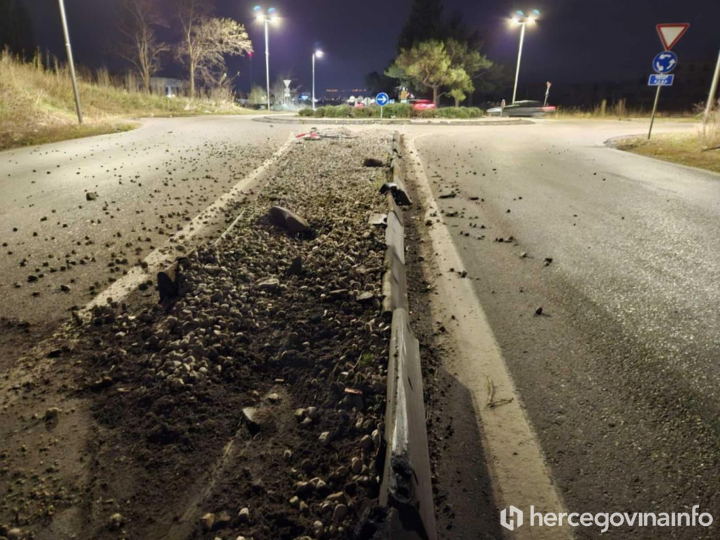 Nezgoda na kružnom toku u Rodoču