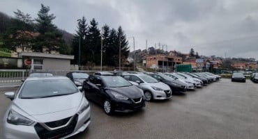 Hajriz Brčvak i Admir Rahimić donirali 40 automobila za Jablanicu