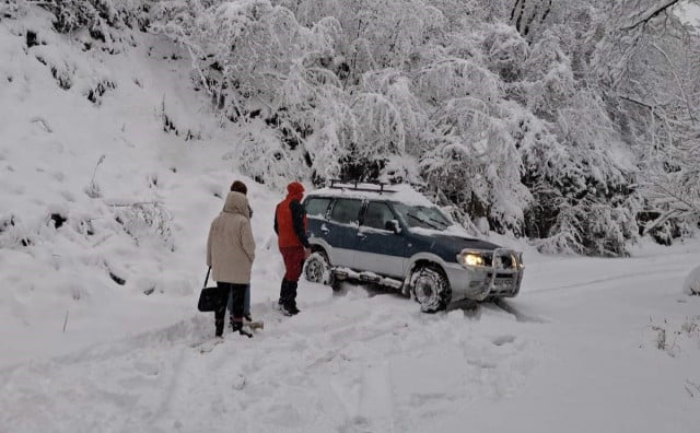 GSS Prenj spasio dvije ženske osobe na putu za Rujište