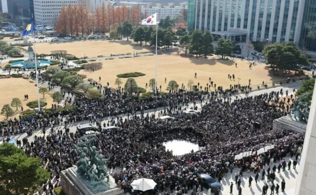 PROPAO DRŽAVNI UDAR Parlament Južne Koreje pokreće opoziv predsjednika