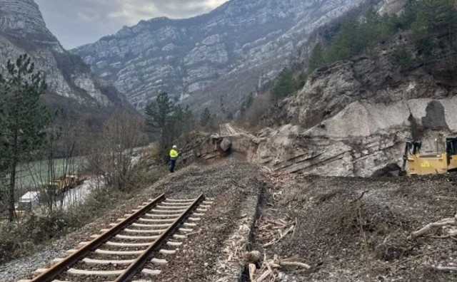 OBNOVA SE BLIŽI KRAJU Poznato kada bi bi pruga Jablanica - Mostar trebala biti vraćena u promet