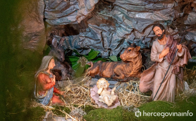Božićna čestitka redakcije Hercegovina.info