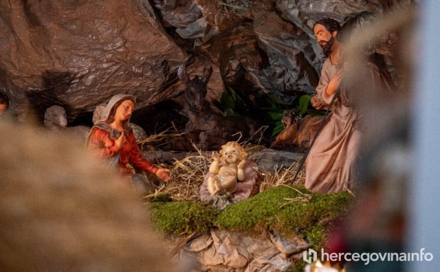 Božićna čestitka redakcije Hercegovina.info