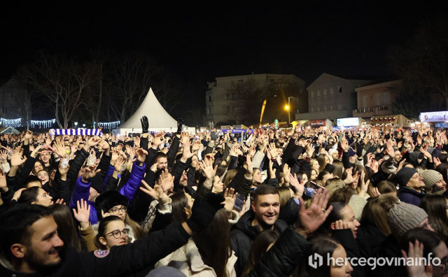 Mostar objavio Javni poziv za programe Adventa i doček Nove 2026. godine