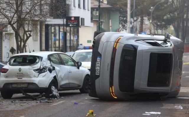 DRAMA U SARAJEVU Izrešetao auto na ulici, ranio jednu osobu pa se dao u bijeg