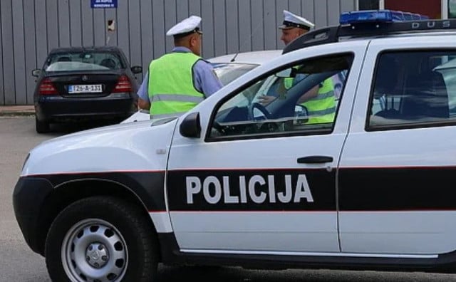 PUCNJAVA U VELIKOJ KLADUŠI Policija traga za muškarcem koji se predstavio kao 'američki vojnik'