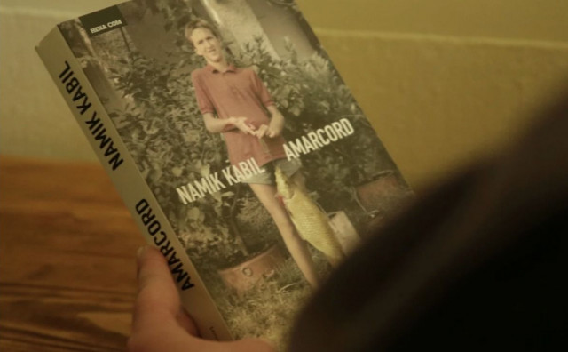 O EGZILU I SJEĆANJU Novo izdanje romana 'Amarcord' Namika Kabila u Srbiji