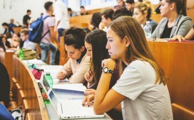 MINISTARSTVO HNŽ O STIPENDIJAMA 'Molimo studente za strpljenje, prvi nam je put...'