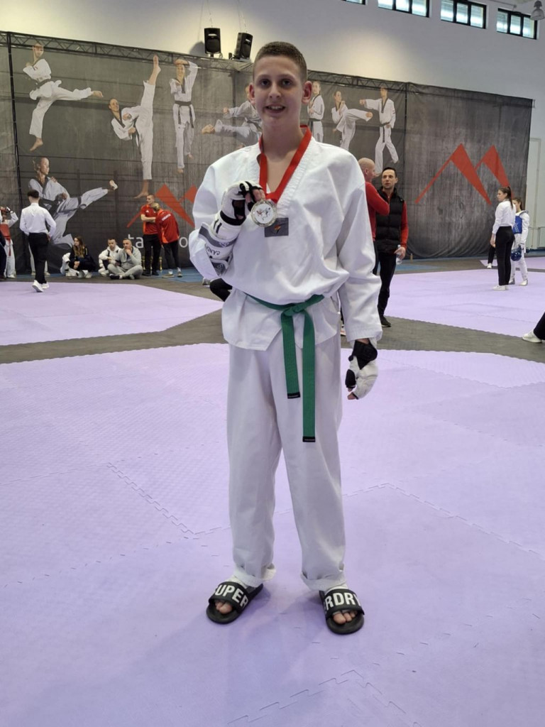 Cro Stara na Dalmacija kupu