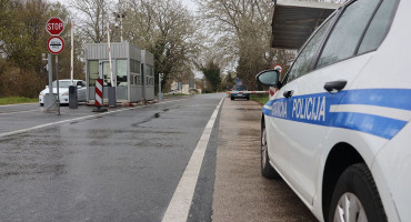 MUP HNŽ-a tragao za dvojicom državljana Hrvatske, uhićeni na prijelazima Šamac i Doljani