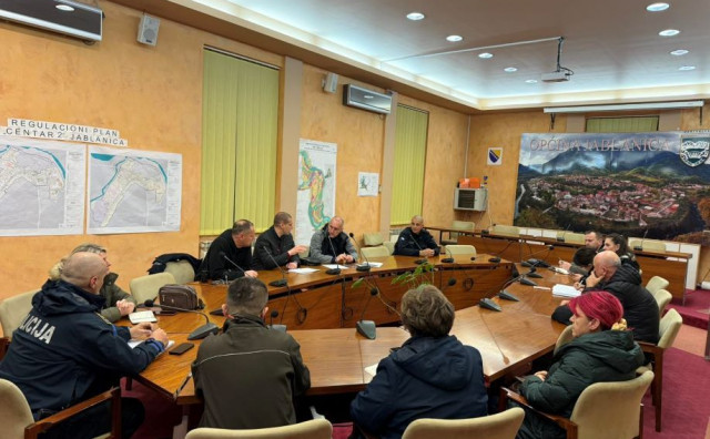 CIVILNA ZAŠTITA JABLANICA Naređena evakuacija stanovništva iz dijelova naselja Zlate