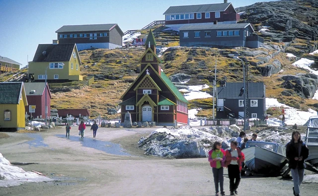 Grenlandska vlada: Treba nas braniti NATO