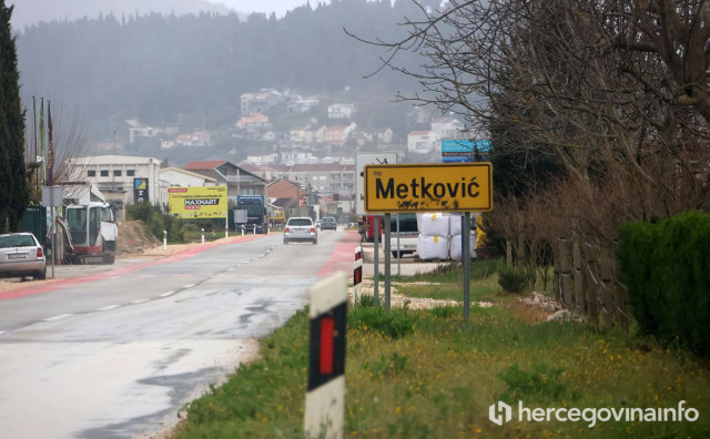 Maloljetnicima iz Metkovića istražni zatvor zbog premlaćivanja vršnjaka iz BiH