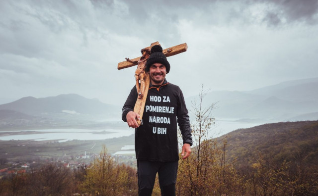 Hodočasnik mira Josip Jelinić stigao u Ramu, završio je svoje tisuću kilometara dugo hodočašće