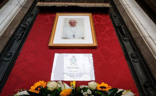 OPROŠTAJ OD PAPE FRANJE Sastanak kardinala u Vatikanu