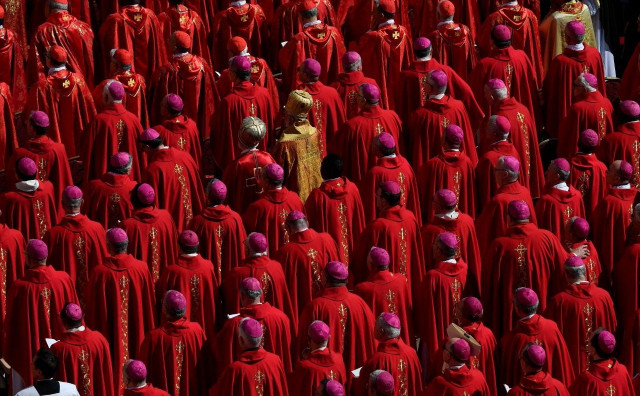 Prvi dim iz Sikstinske kapele očekuje se danas poslijepodne