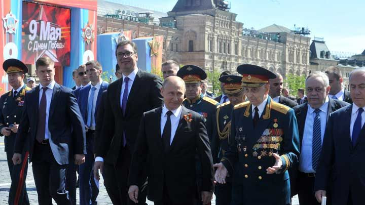 Aleksandar Vučić na paradi u Moskvi 