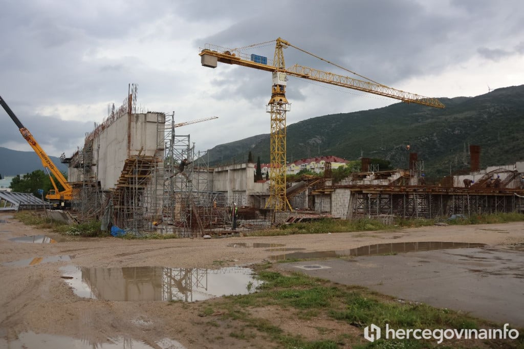 Bazen u Mostaru gradnja