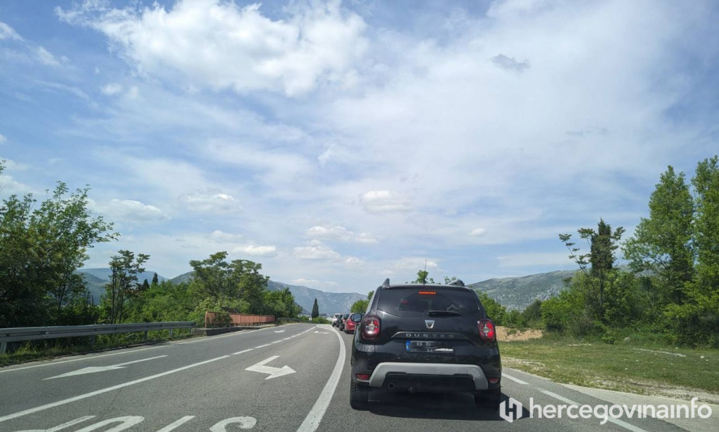 Gužve na ulazu u Mostar