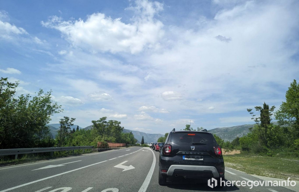 Gužve na ulazu u Mostar