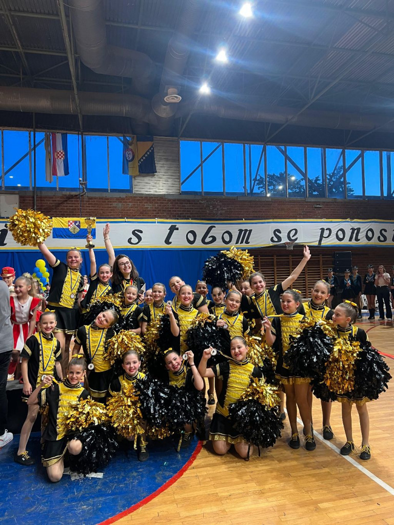 Mostarske mažoretkinje obilježavaju 30 godina rada