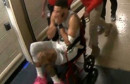 Jayson Tatum iznesen s terena, a u svlačionicu odveden u invalidskim kolicima