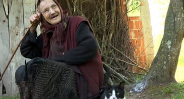 baka Smilja živi sama