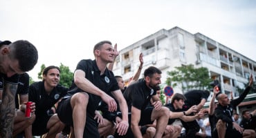 Igrači na dočeku u Mostaru