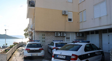 Uhićen mladić iz Neuma koji je izrešetao vozilo