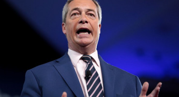 REFORM UK Nova britanska stranka uzdrmala dvostranačje, jači su od konzervativaca, prijete i laburistima