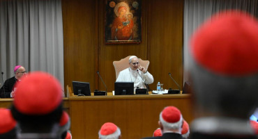 Papa Lav XIV.
