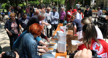 Međunarodni dan rada u Mostaru, podijeljeno 2000 porcija graha