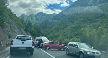 Prometna nesreća u Grabovici usporila promet