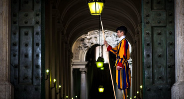 rim, hodočašće, hodočasnici, Vatikan, Vatikan, Međugorje, Vatikan, biskupi, sv petar, posmrtni ostaci, Papa Franjo, Vatikan, Vatikan, samospaljivanje, muškarac, Nerkez Arifhodžić, Željko Komšić, Urbi et Orbi, Vatikan, kokain, pošiljka, Vatikan, Papa Franjo