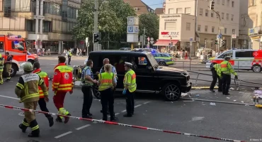 Žena podlegla ozljedama nakon naleta automobila u Stuttgartu