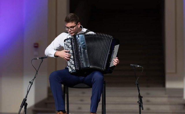 Duo Plavčić - Milić slavi Svjetski dan harmonike koncertom u Mostaru