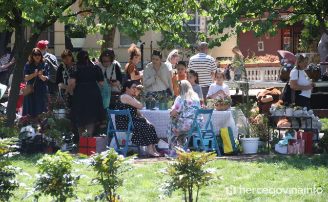 Mostar domaćin Festivala cvijeća 'Svilene latice'