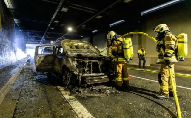 Automobil iz BiH izgorio u austrijskom tunelu, vozač se spasio u zadnjem trenutku