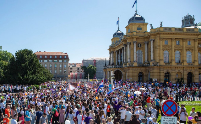 Jubilarni 'Hod za život' i dalje masovan u borbi za zaštitu nerođene djece