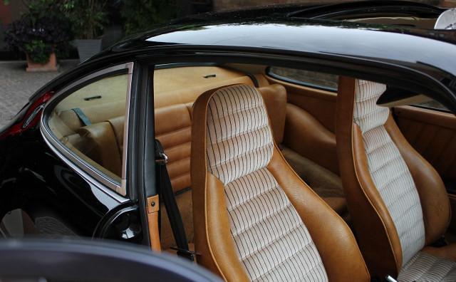 U BiH uvezeno oko 30.000 vozila – pretežno rabljena, poneki hibrid i luksuzni Porsche od pola milijuna KM