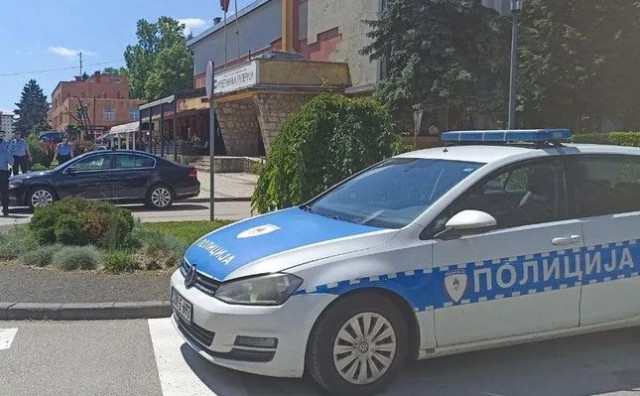 Dodik sazvao 'državni sastanak', došli samo njegovi