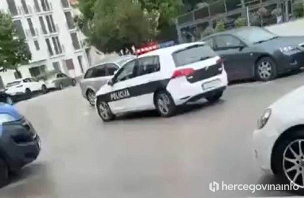 Dvije osobe privedene zbog verbalnog napada na policajca u Mostaru
