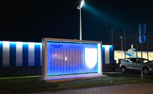 HŠK Posušje obilježio završetak projekta obnove travnjaka postavljanjem ploče zahvale donatorima