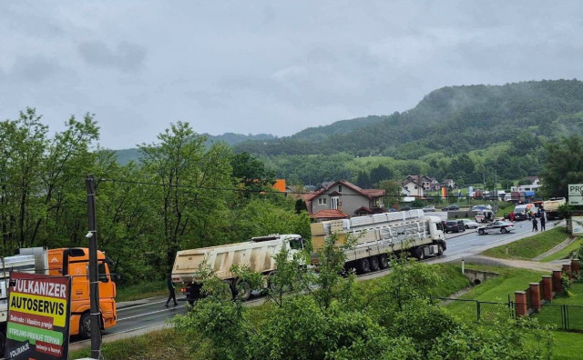 Više ozlijeđenih u prometnoj nesreći kod Žepča