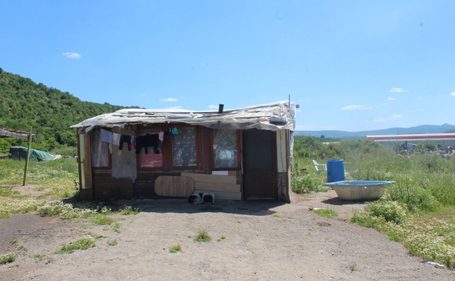 Život u trošnim barakama: Počela akcija za dostojanstveniji život Roma u Stocu