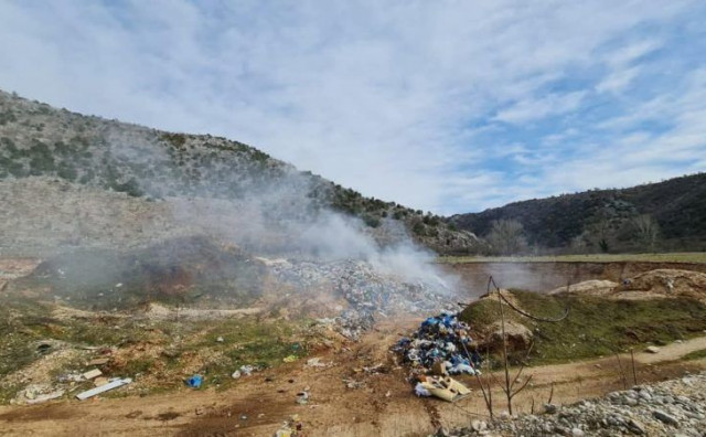 Ekološki alarm u Stocu: Spaljuje se otpad uz izvor pitke vode i arheološku baštinu